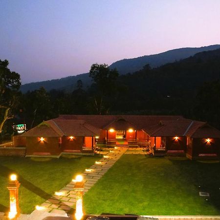 Parampara Resort By Malnadstays Kalasa Exterior photo