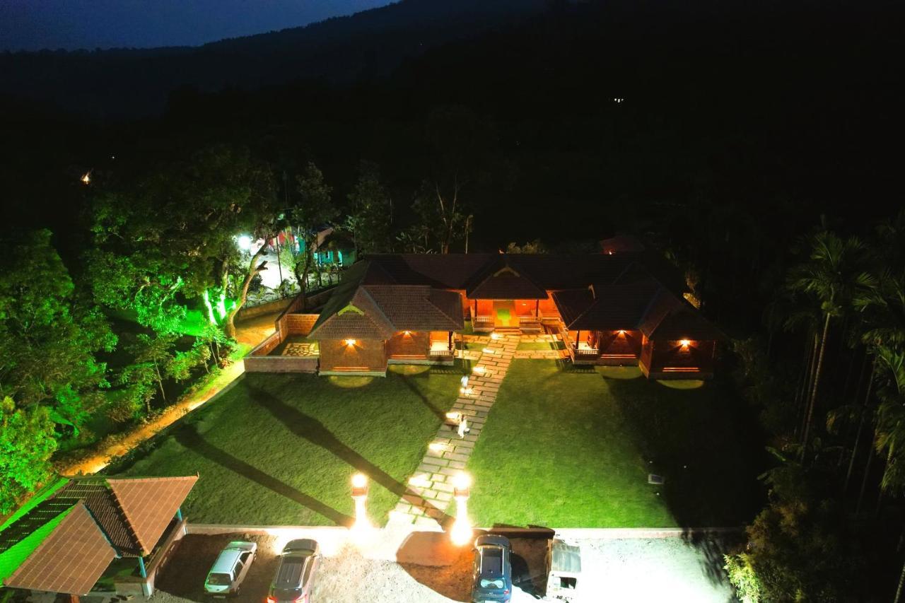 Parampara Resort By Malnadstays Kalasa Exterior photo